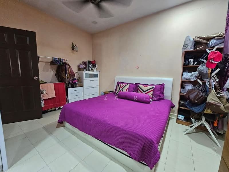 2-storey Terraced House for Sale in Sepang (Selangor) - M.J Zairin - Bedroom - PropertyGuru.com.my