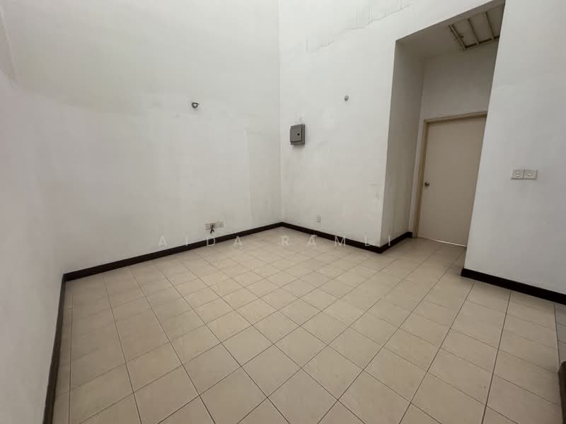 Rumah Teres 2 Tingkat untuk Dijual di Bukit Jelutong (Shah Alam) - Aida Ramli - PropertyGuru.com.my