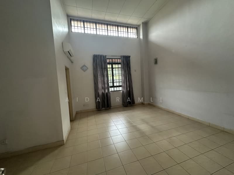 Rumah Teres 2 Tingkat untuk Dijual di Bukit Jelutong (Shah Alam) - Aida Ramli - PropertyGuru.com.my