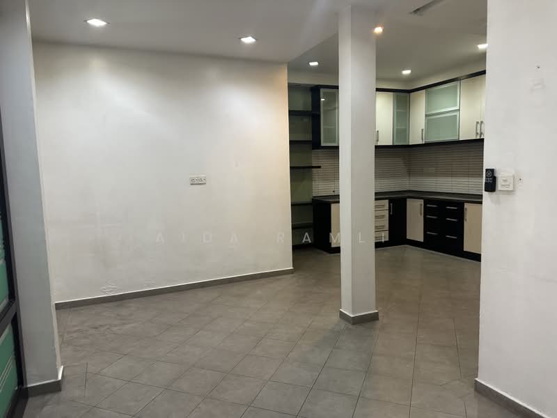 Rumah Teres 2 Tingkat untuk Dijual di Bukit Jelutong (Shah Alam) - Aida Ramli - PropertyGuru.com.my