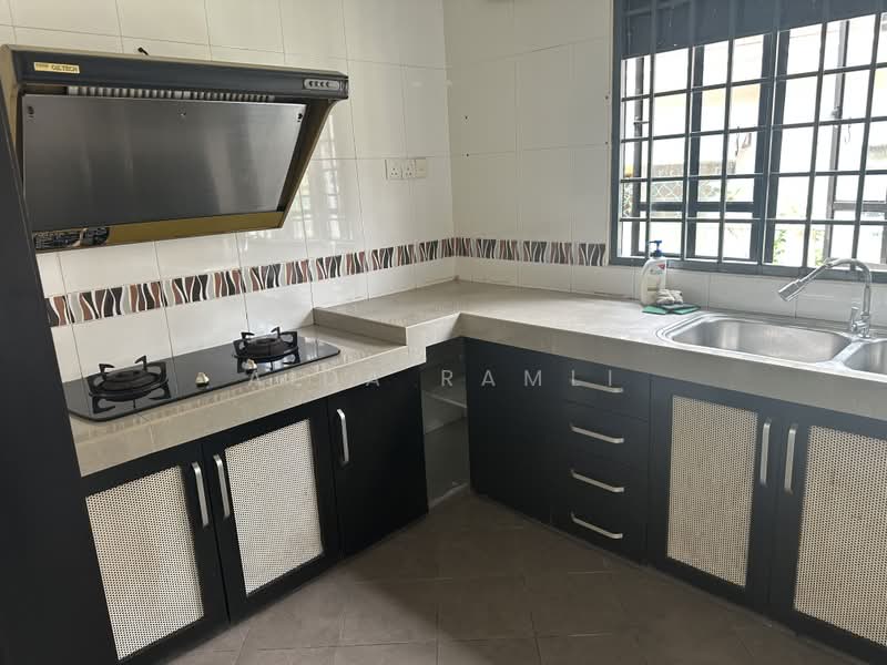 Rumah Teres 2 Tingkat untuk Dijual di Bukit Jelutong (Shah Alam) - Aida Ramli - PropertyGuru.com.my