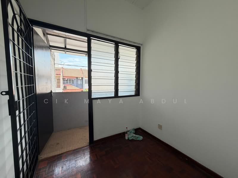 2-storey Terraced House for Rent in Wangsa Maju (Kuala Lumpur) - Cik Maya Abdul - Balcony - PropertyGuru.com.my