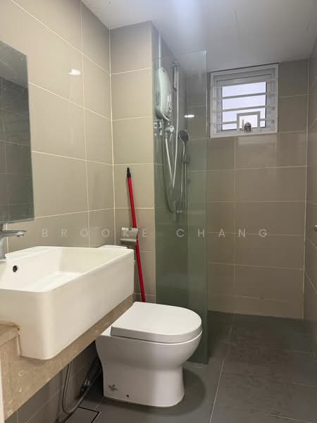 Servis Apartment untuk Disewa di Sentul Point - Brooke Chang - Bathroom - PropertyGuru.com.my