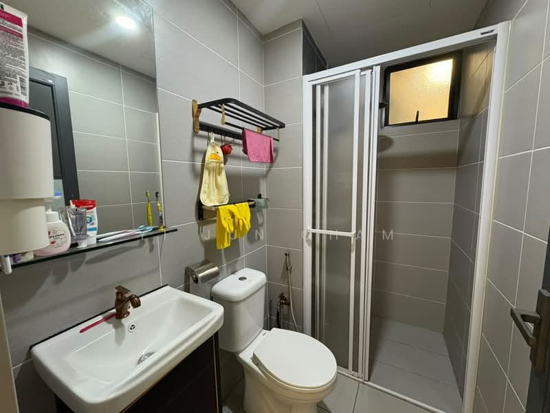 Kondominium untuk Dijual di Mizumi Residences - Yi Jun Cham - Bathroom - PropertyGuru.com.my