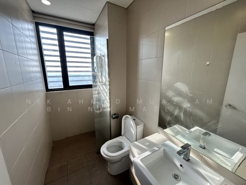 Servis Apartment untuk Disewa di i-Suite @ i-City - Nik Ahmad Muazzam Bin Nik Mazlan - Bathroom - PropertyGuru.com.my