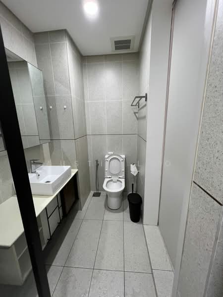 Service Residence for Rent at Millerz Square Serviced Residence - Austin Loo - Bathroom - PropertyGuru.com.my