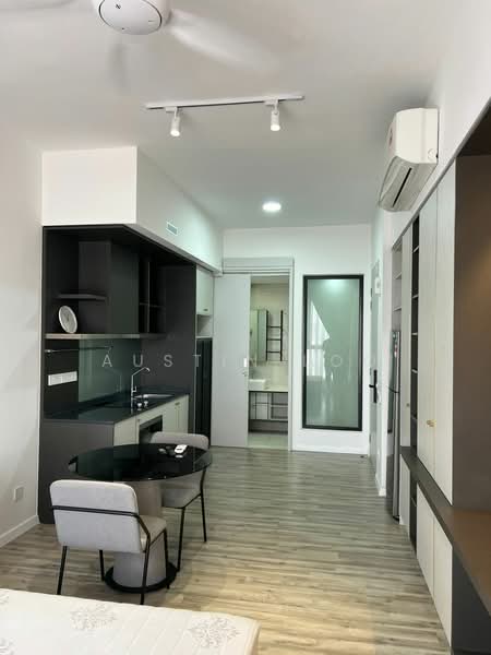 Service Residence for Rent at Millerz Square Serviced Residence - Austin Loo - Kitchen - PropertyGuru.com.my