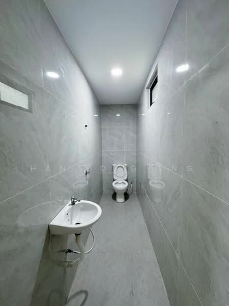 2-storey Terraced House for Sale in Taman Sentosa (Johor Bahru) - Han Yong Ang - Bathroom - PropertyGuru.com.my