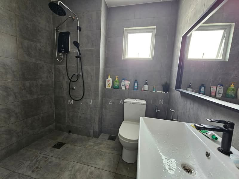 2-storey Terraced House for Sale in Cyberjaya (Selangor) - M.J Zairin - Bathroom - PropertyGuru.com.my