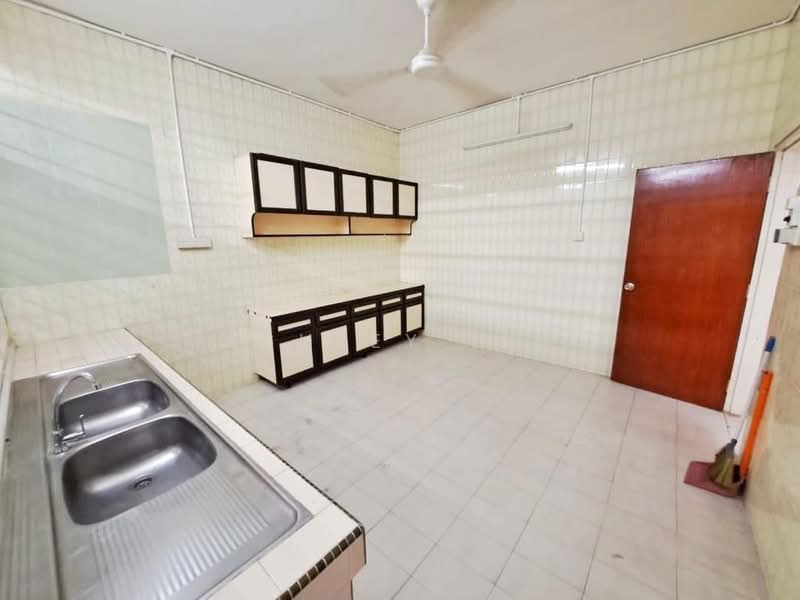 Commercial Semi-D for Rent in George Town (Penang) - Ashley Lim - Kitchen - PropertyGuru.com.my