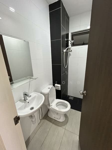 Condominium for Rent at Seasons Garden Residences - CK Teong - Bathroom - PropertyGuru.com.my