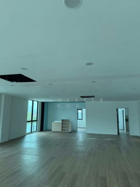Shop for Rent in Bandar Seri Putra (Bangi) - Sylvester Goh - Interior - PropertyGuru.com.my