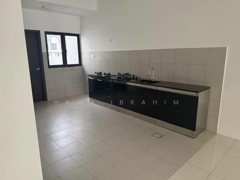 2-storey Terraced House for Rent in Sepang (Selangor) - Hawa Ibrahim - Kitchen - PropertyGuru.com.my