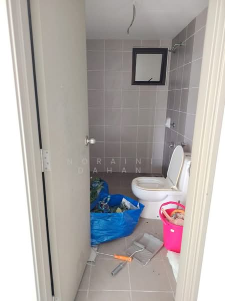 Service Residence for Sale at RESIDENSI PR1MA@KAJANG - Noraini Dahan - Bathroom - PropertyGuru.com.my