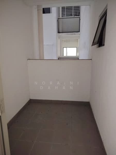 Service Residence for Sale at RESIDENSI PR1MA@KAJANG - Noraini Dahan - Interior - PropertyGuru.com.my