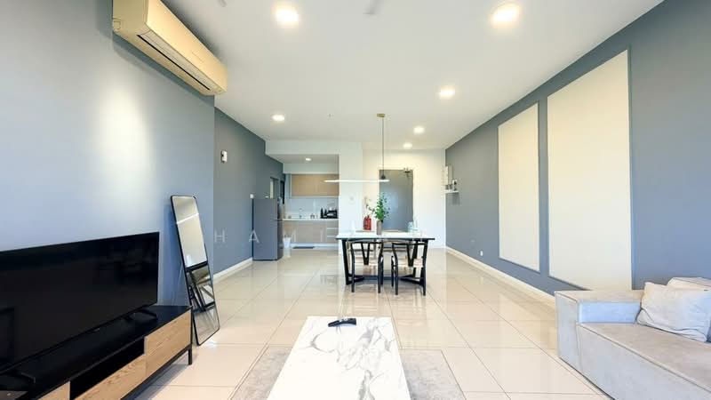 Servis Apartment untuk Dijual di Renai Jelutong - Hamizah . - Living Room - PropertyGuru.com.my