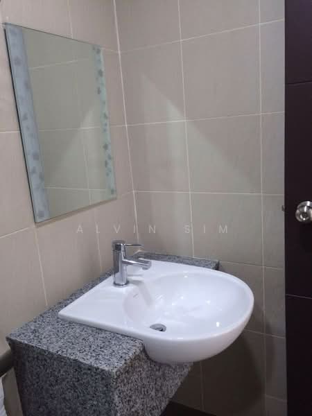 Kondominium untuk Dijual di Pearl Regency - Alvin Sim - Bathroom - PropertyGuru.com.my