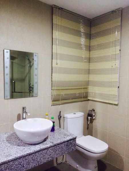 Kondominium untuk Dijual di Pearl Regency - Alvin Sim - Bathroom - PropertyGuru.com.my