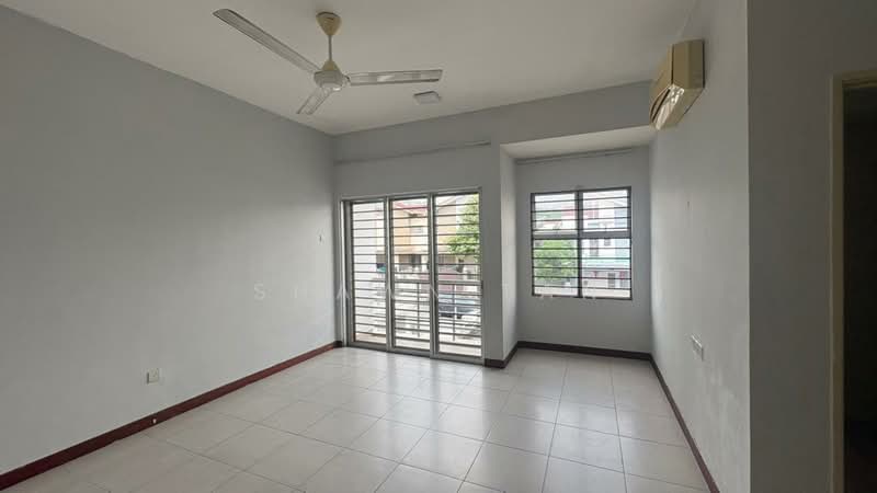 2-storey Terraced House for Sale in D'alpinia (Puchong) - Shawn Tan - Interior - PropertyGuru.com.my