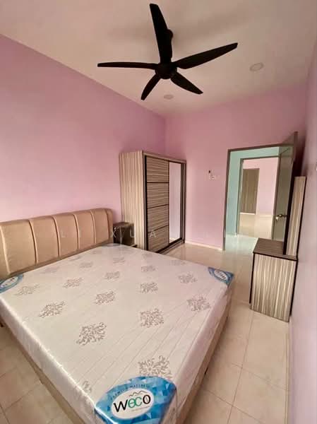 Townhouse for Rent in Taman Bukit Cheng (Cheng) - Li Xuan Lim - Bedroom - PropertyGuru.com.my