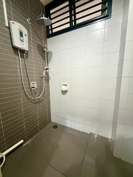 Service Residence for Rent at Palazio - Emily Hau - Bathroom - PropertyGuru.com.my