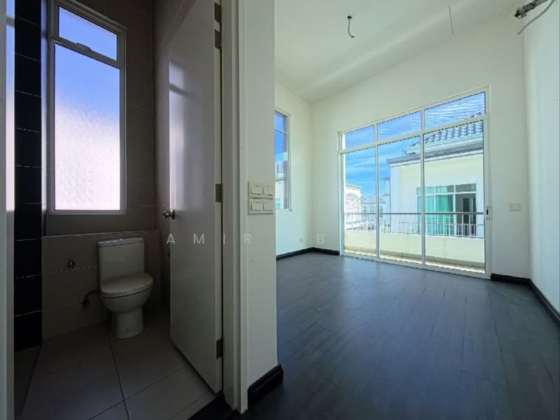 Rumah Teres 2 Tingkat untuk Dijual di Eco Majestic (Semenyih) - Amir Abas - Bathroom - PropertyGuru.com.my