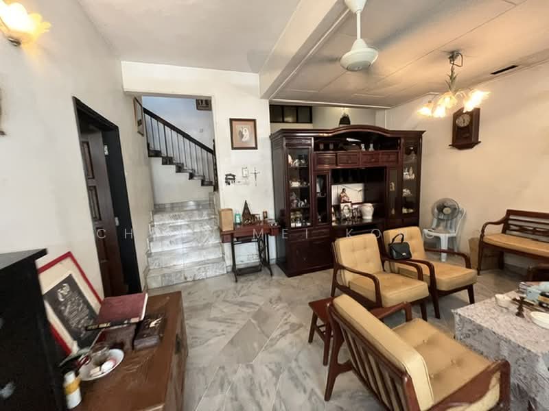 3.5-storey Terraced House for Sale in Damansara Heights (Kuala Lumpur) - Choon Mei Kong - Living Room - PropertyGuru.com.my