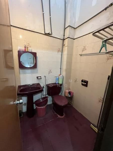 3.5-storey Terraced House for Sale in Damansara Heights (Kuala Lumpur) - Choon Mei Kong - Bathroom - PropertyGuru.com.my