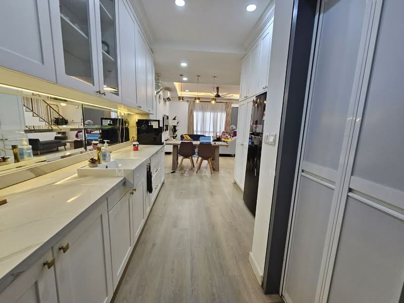 2-storey Terraced House for Sale in Cyberjaya (Selangor) - M.J Zairin - Kitchen - PropertyGuru.com.my