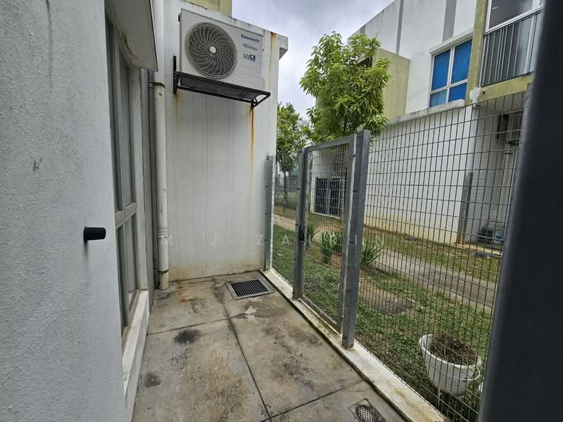 2-storey Terraced House for Sale in Cyberjaya (Selangor) - M.J Zairin - Exterior - PropertyGuru.com.my