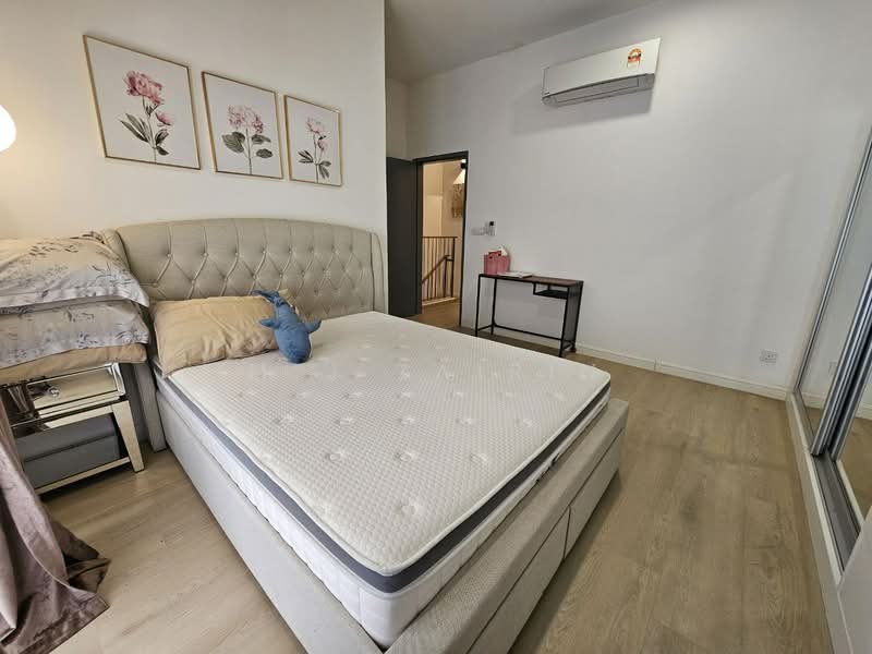 2-storey Terraced House for Sale in Cyberjaya (Selangor) - M.J Zairin - Bedroom - PropertyGuru.com.my