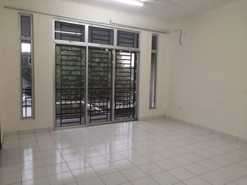 Rumah Teres 2 Tingkat untuk Dijual di Taman Mutiara Rini (Skudai) - Winson Su - Living Room - PropertyGuru.com.my