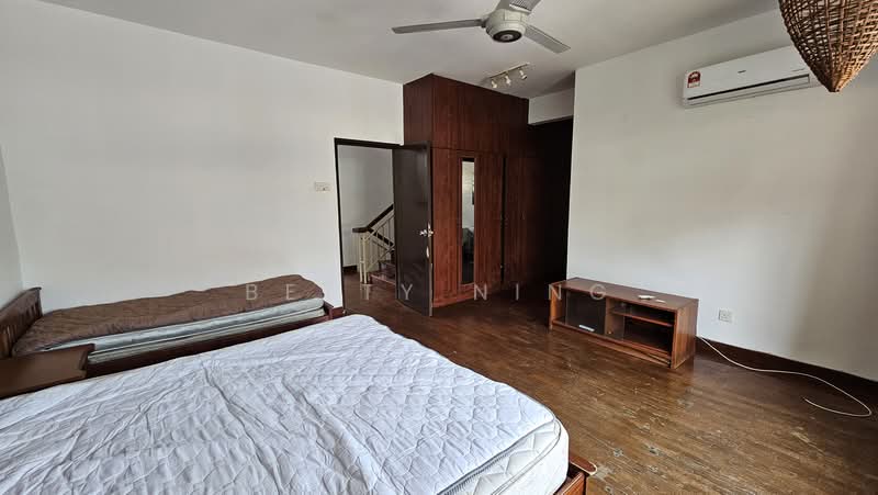 Rumah Teres 2.5 Tingkat untuk Disewa di Kampung Sungai Kayu Ara (Petaling Jaya) - Betty Ning - Bedroom - PropertyGuru.com.my