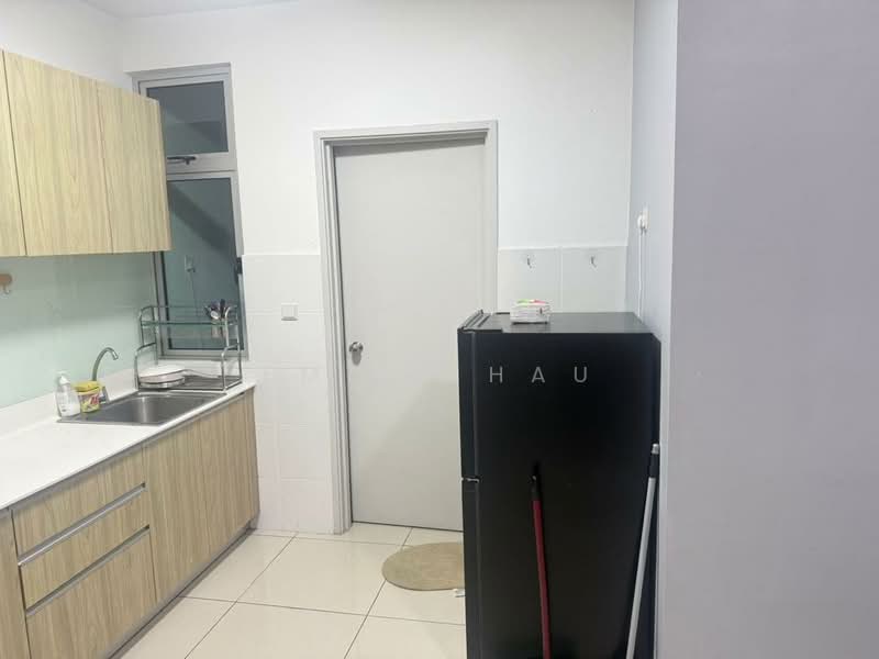Service Residence for Rent at Meridin Bayvue Serviced Apartment - Emily Hau - Kitchen - PropertyGuru.com.my