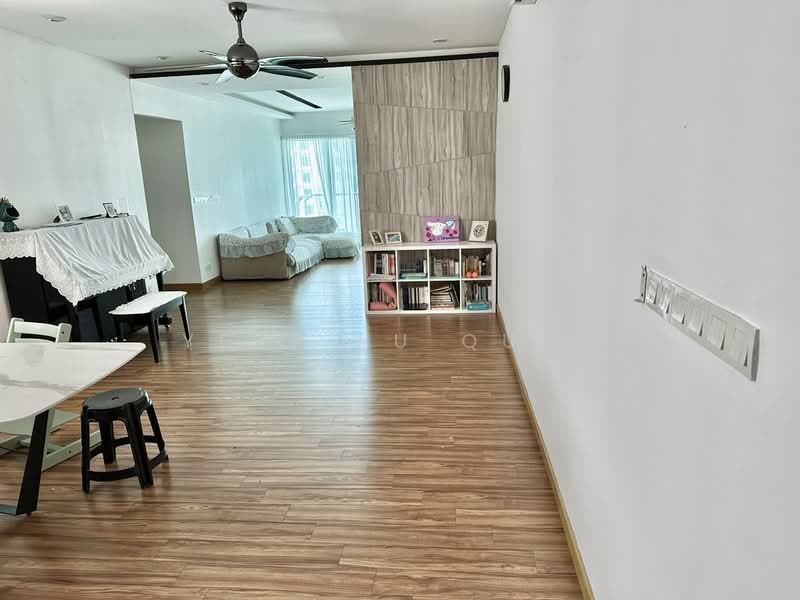 Kondominium untuk Dijual di Elit Heights @ Bayan City - Yeap Yu Quan - Living Room - PropertyGuru.com.my