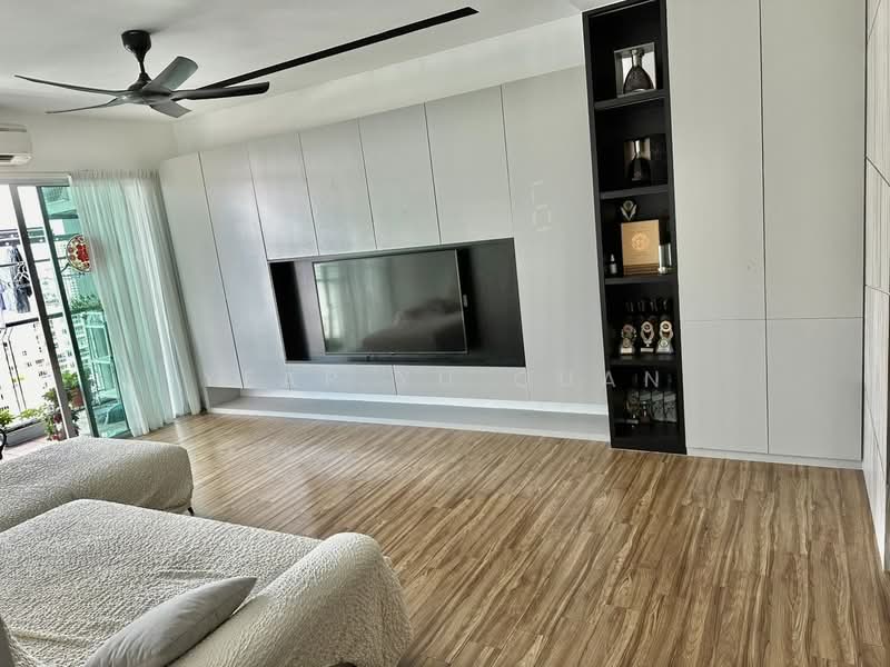 Kondominium untuk Dijual di Elit Heights @ Bayan City - Yeap Yu Quan - Living Room - PropertyGuru.com.my