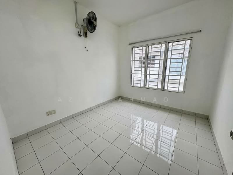 Rumah Teres 2 Tingkat untuk Dijual di Taman Sri Tanjung (Semenyih) - Azira Ahmad - Interior - PropertyGuru.com.my