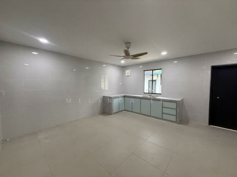 1-storey Terraced House for Sale in Taman Puteri Wangsa (Ulu Tiram) - Melinda Ee - Kitchen - PropertyGuru.com.my