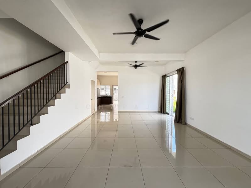 2-storey Terraced House for Sale in Petaling Jaya (Selangor) - Loharaj . - Living Room - PropertyGuru.com.my