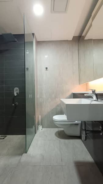 Servis Apartment untuk Dijual di Cantara Residences - Hacken Gan - Bathroom - PropertyGuru.com.my
