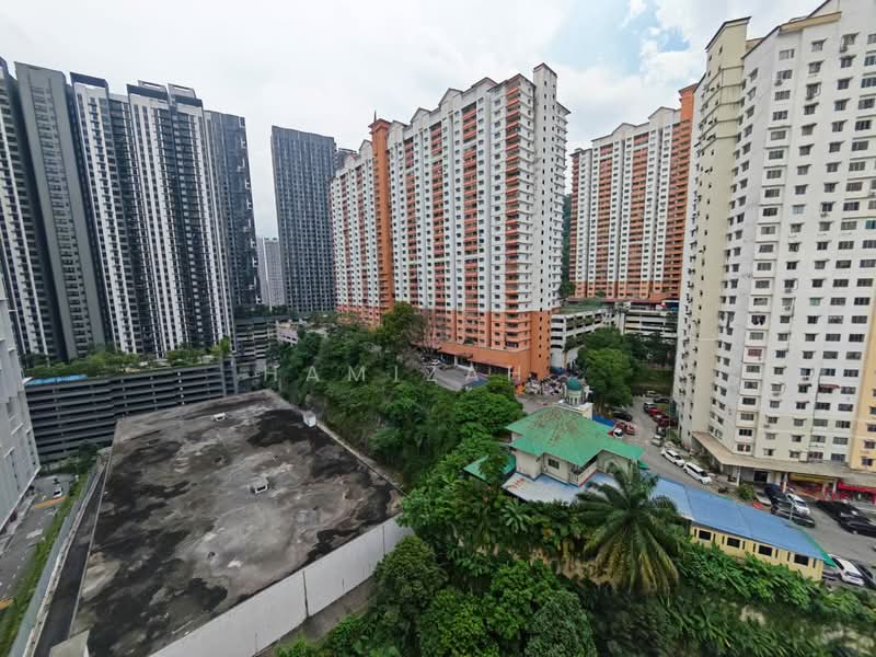 Pangsapuri untuk Disewa di Flora Damansara Apartment - Hamizah . - PropertyGuru.com.my