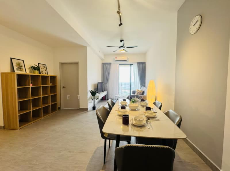 Kondominium untuk Dijual di Sanderling Lakefront - Ethan Low - Living Room - PropertyGuru.com.my