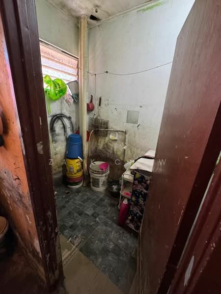 Flat for Sale at Taman Plentong Utama - Zack Chow - Interior - PropertyGuru.com.my