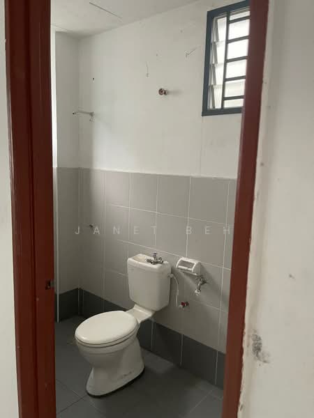 1-storey Terraced House for Sale in Kangkar Pulai (Skudai) - Janet Beh - Bathroom - PropertyGuru.com.my
