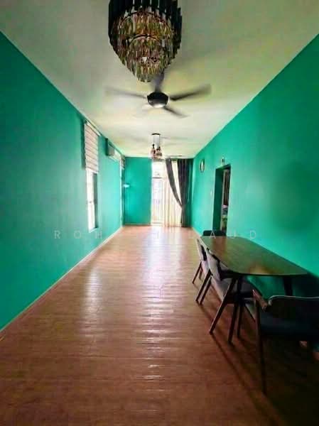 Condominium for Rent at Lakefront Homes - Rohani Daud - Corridor - PropertyGuru.com.my