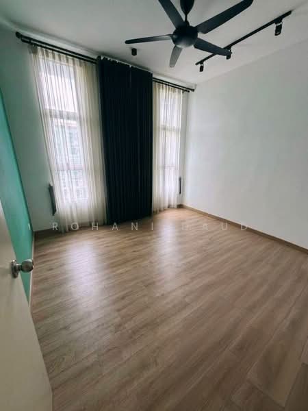 Condominium for Rent at Lakefront Homes - Rohani Daud - Interior - PropertyGuru.com.my