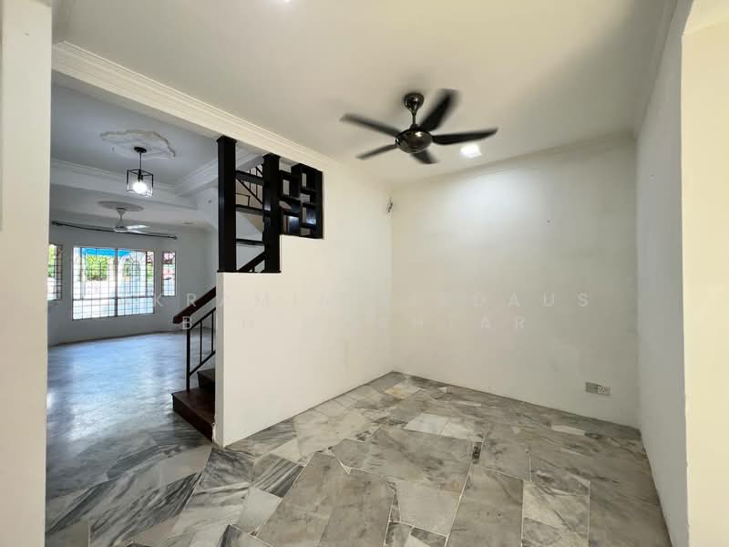 Rumah Teres 2 Tingkat untuk Dijual di Sungai Buloh (Selangor) - Akramin Firdaus Bin Mokhtar - PropertyGuru.com.my