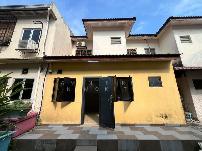 Rumah Teres 2 Tingkat untuk Dijual di Sungai Buloh (Selangor) - Akramin Firdaus Bin Mokhtar - PropertyGuru.com.my