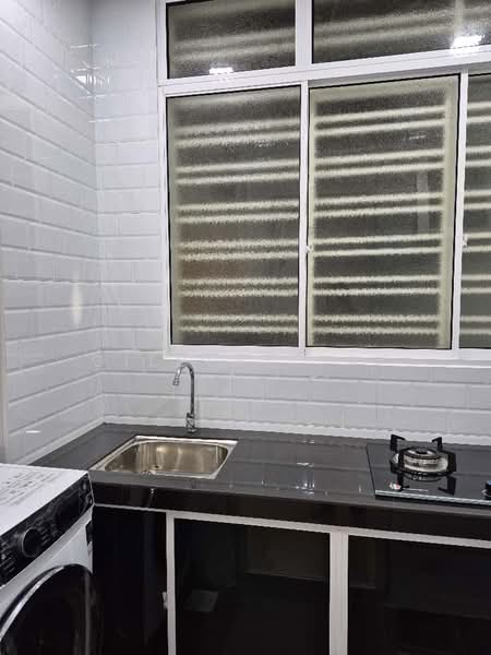Service Residence for Rent at SkyLake Residence - Gilbert Tay - Kitchen - PropertyGuru.com.my