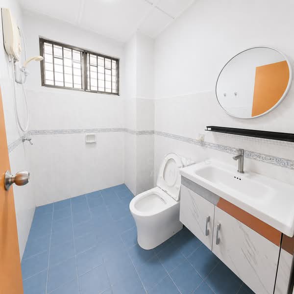 Apartment for Sale at Pangsapuri Sri Mekar - Kho Chng Guan - Bathroom - PropertyGuru.com.my